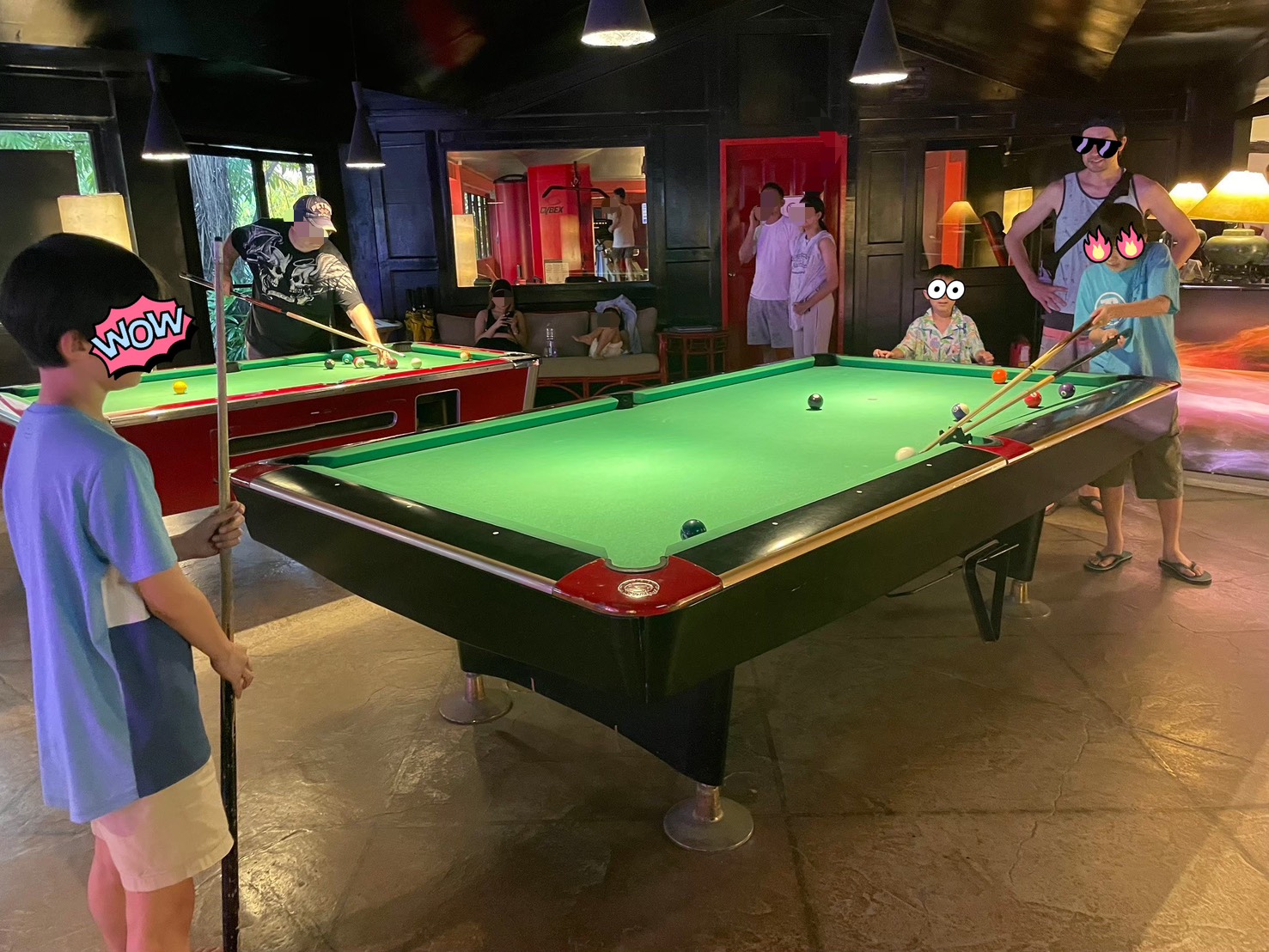 ゲームセンターのビリヤード